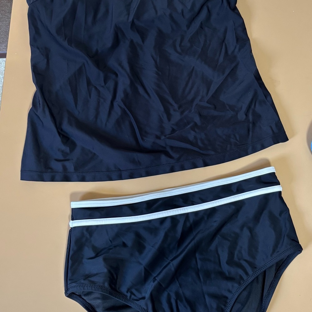 Black High-Neck Tankini Set size Med - Picture 2 of 10